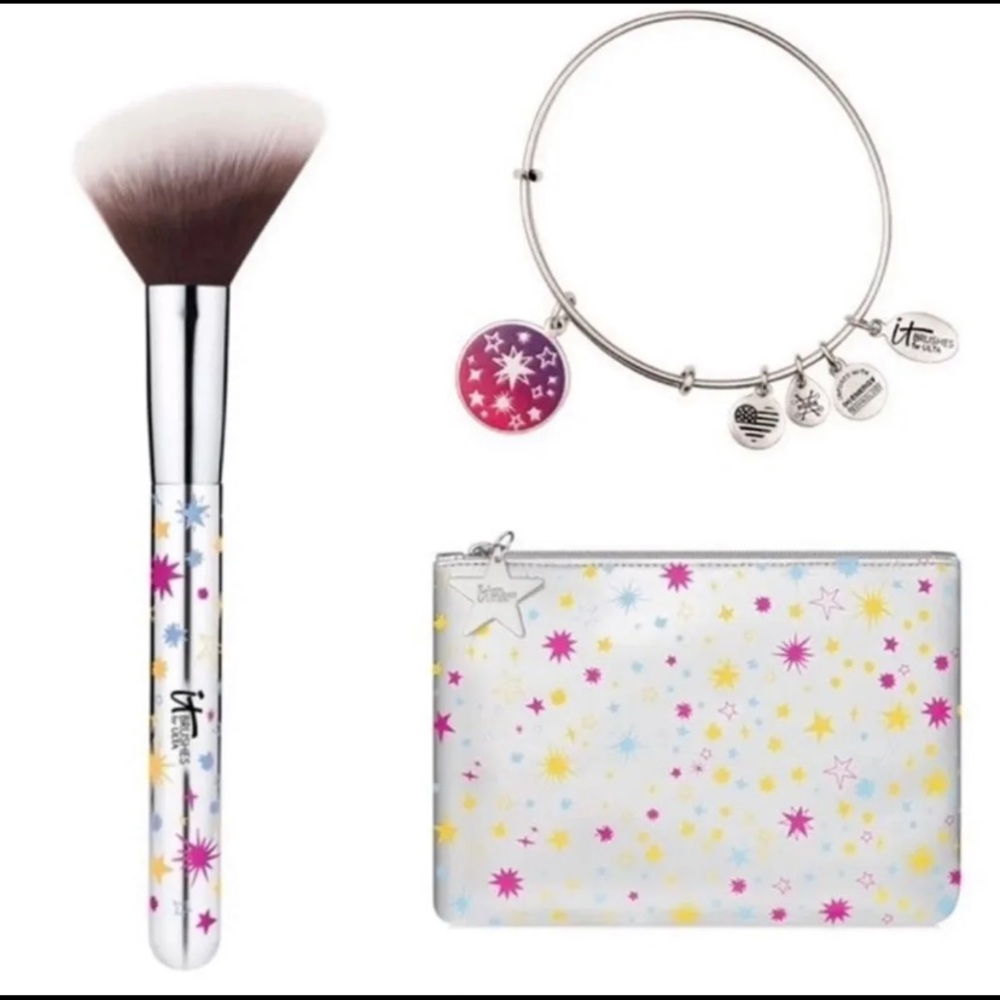 NWT It cosmetics limited edition brush set
